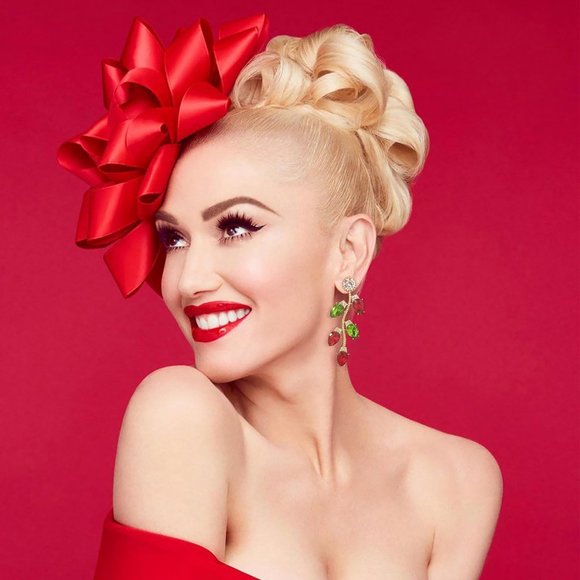 Gingerbread man garland deer colorful light bulbs Earrings Christmas Decoration - Picture 4 of 8